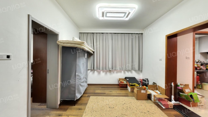 河畔花园二手房实景图