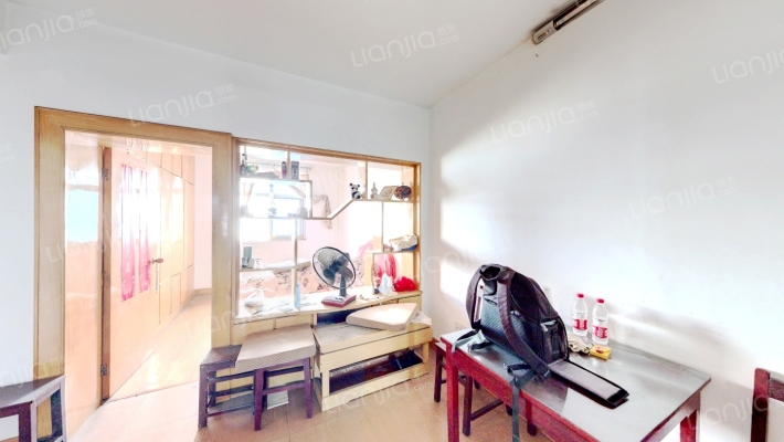 活塞环厂宿舍二手房实景图