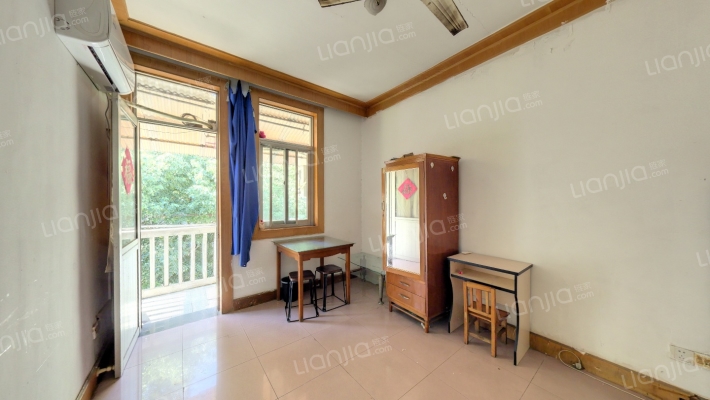 四方新村二手房实景图