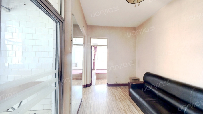 山西省财大西校宿舍二手房实景图