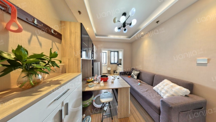 证大大拇指广场二手房实景图