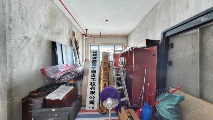 半岛一品二手房实景图