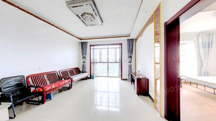 普照兴园二手房实景图