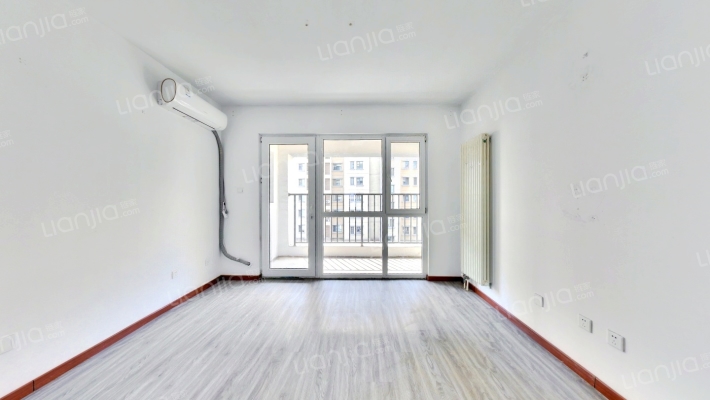 仁泰里金岸红堡二手房实景图