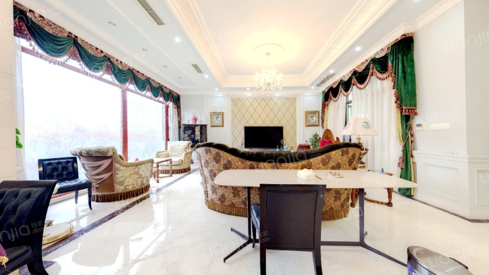 翡翠城一期二手房实景图