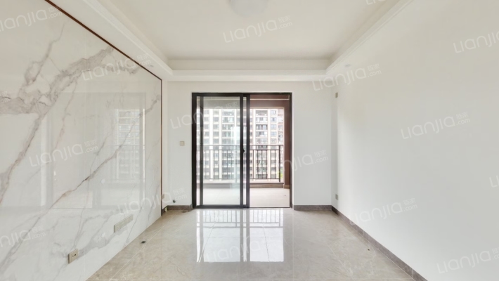 南海幸福汇五期二手房实景图