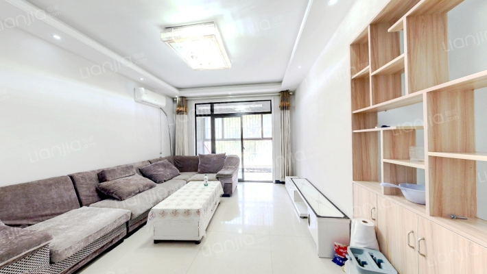 恒盛皇家花园三期二手房实景图