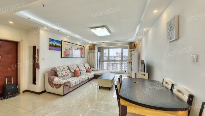 中建高街国际二手房实景图