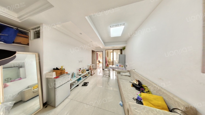 金色维也纳A区二手房实景图