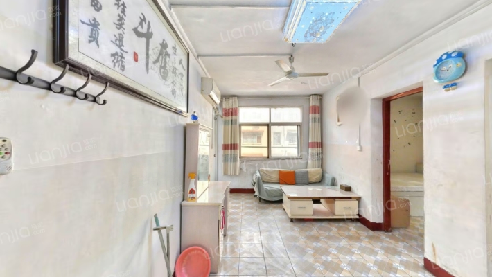 杂技团家属院二手房实景图