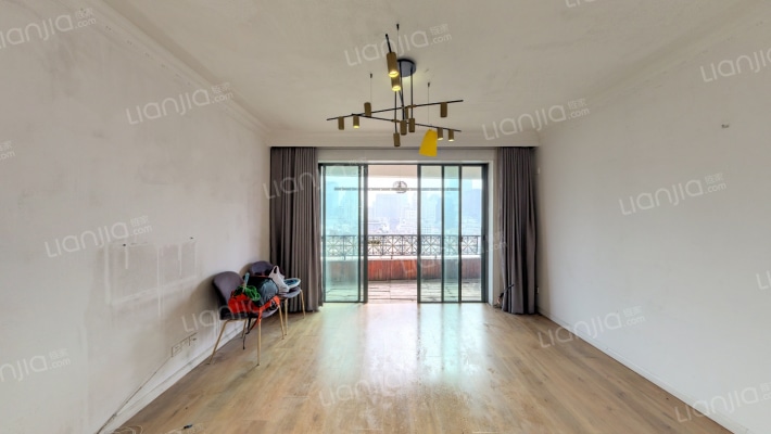 河滨豪园二手房实景图