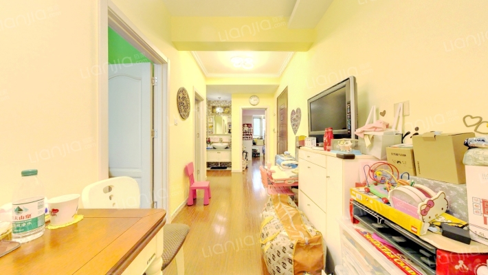 绿地金山名邸二手房实景图