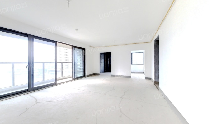 秦忆荣府南区二手房实景图