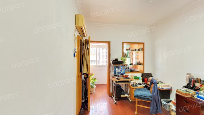 小卫街69号二手房实景图