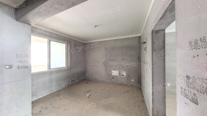 学府壹号二手房实景图