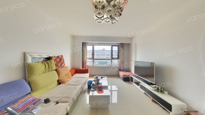 英伦小镇B区二手房实景图