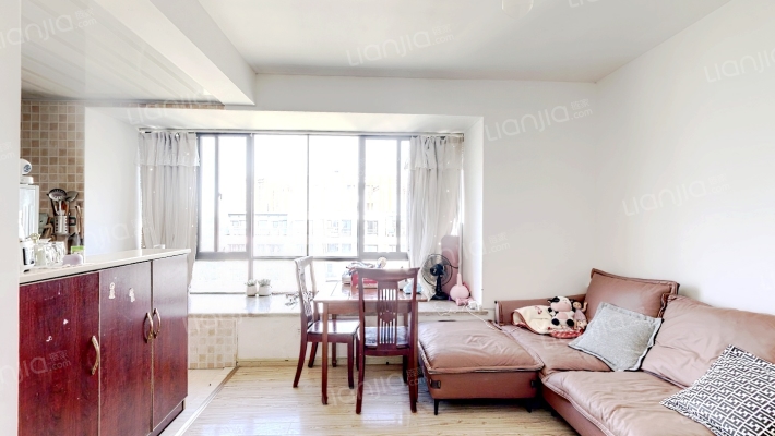 新南亚风情园二手房实景图