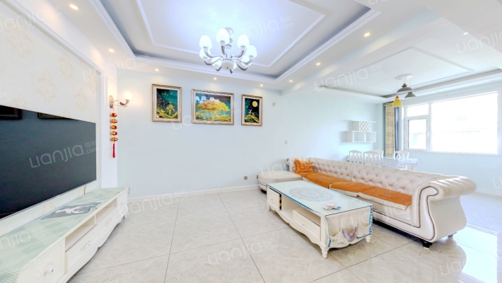 恒信伯爵公馆二手房实景图