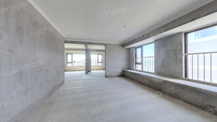 瑞鑫卓越城二手房实景图