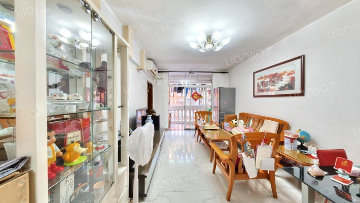 德安路二手房实景图