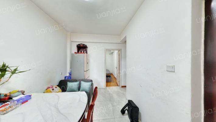 鸿盛家园二手房实景图