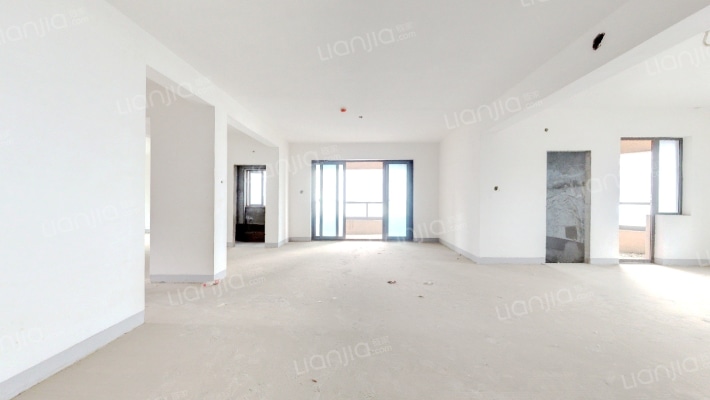 绿地国际金融城一期二手房实景图