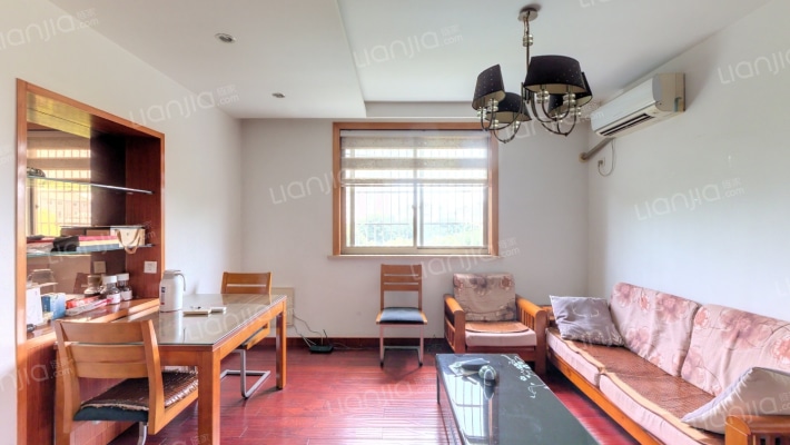 灵凤新村西区二手房实景图