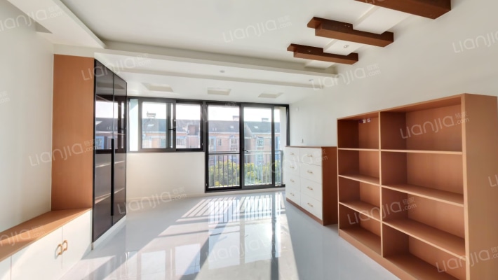 江岸水城二手房实景图