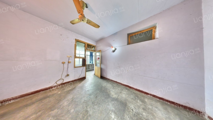 何公路86号二手房实景图