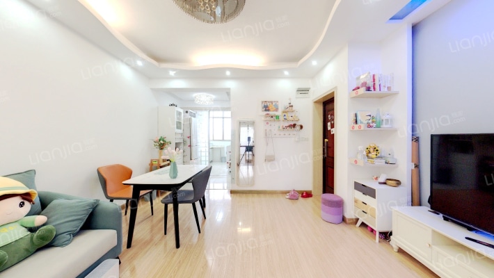 集贤南路一百十二号二手房实景图