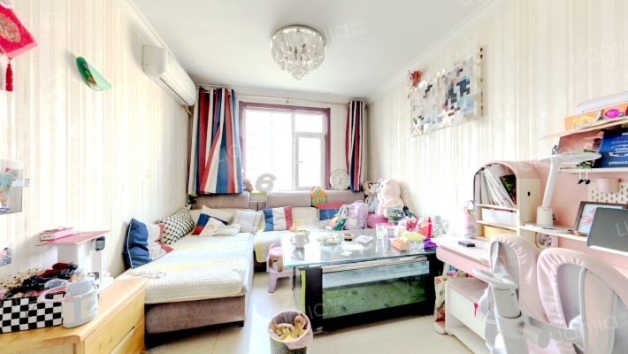 龙康新苑南区二手房实景图