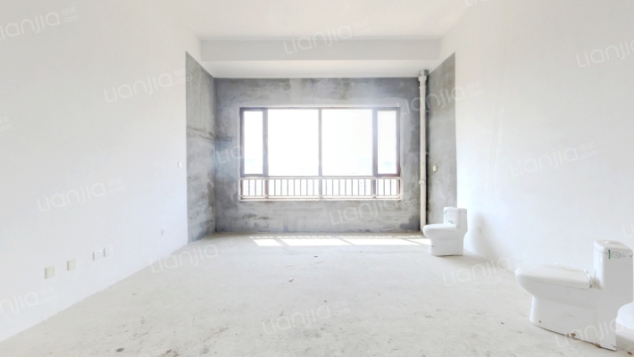 望岳园西区二手房实景图