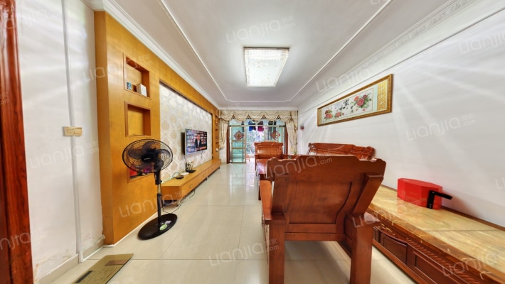 瑜进花园二手房实景图