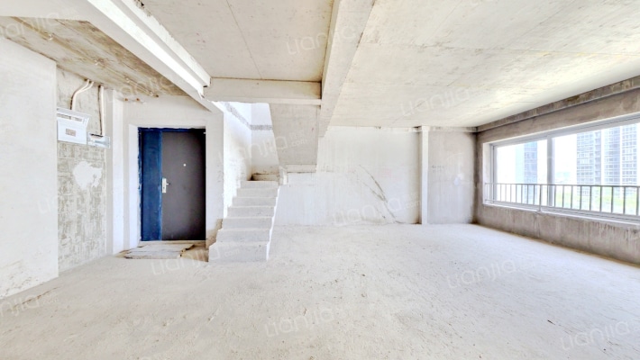 中天金融北城二手房实景图