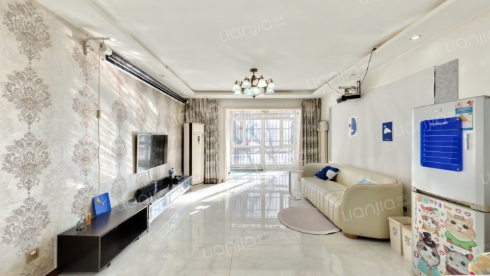 阿尔法社区三期二手房实景图