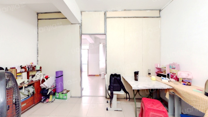 华贵路二手房实景图