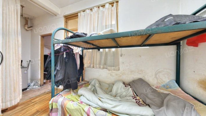 金鹏街271号二手房实景图