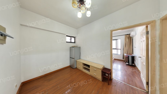 四季华城二手房实景图