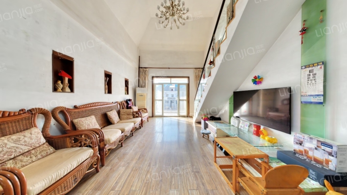 关山春晓二手房实景图