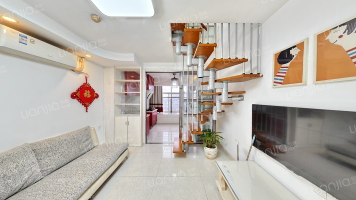 金色LOFT二手房实景图