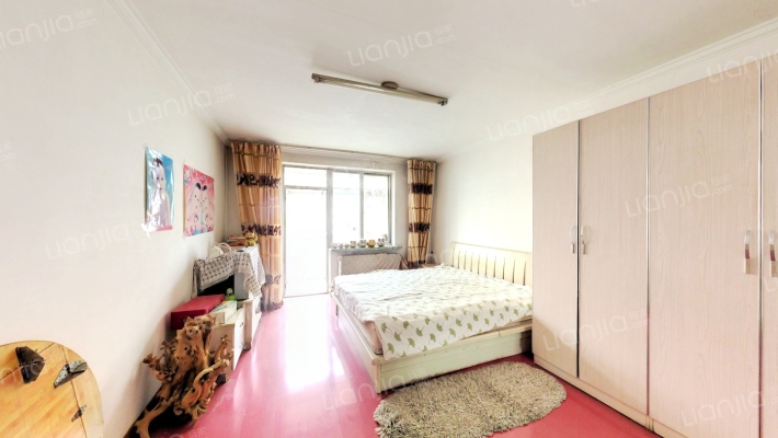 湖畔社区二手房实景图