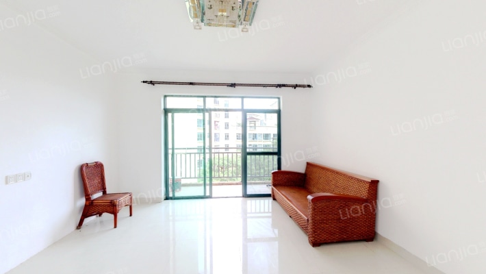 长信·海岸水城二手房实景图