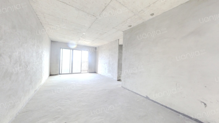 保华铂郡二手房实景图