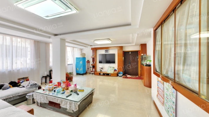 鸿源小区二手房实景图