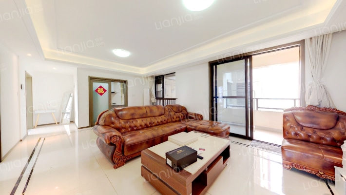 鲁能公馆2区二手房实景图