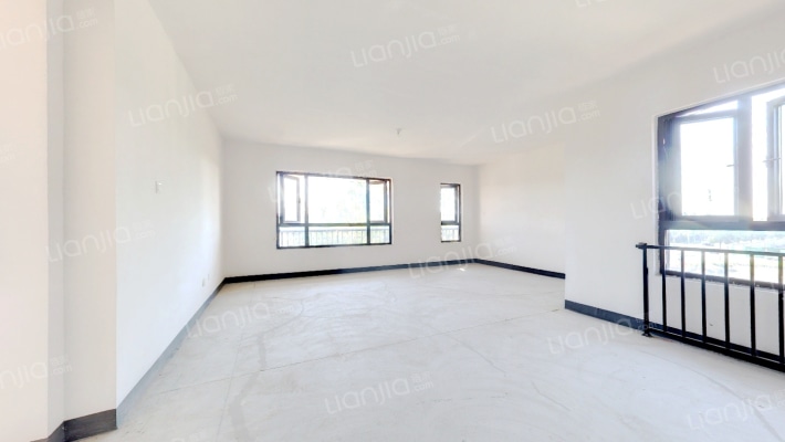 太湖东岸花园二手房实景图