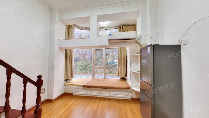 学府1+1公寓二手房实景图