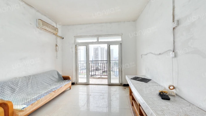 人和花园A区二手房实景图