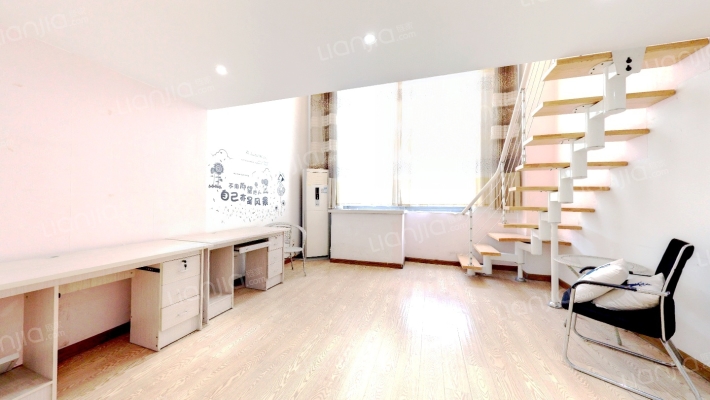 月星国际公寓二手房实景图