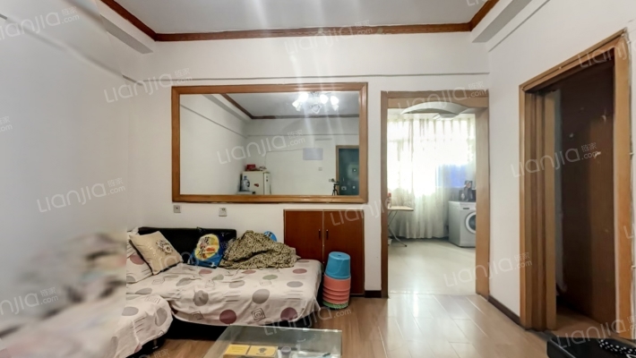 原中国银行家属楼二手房实景图